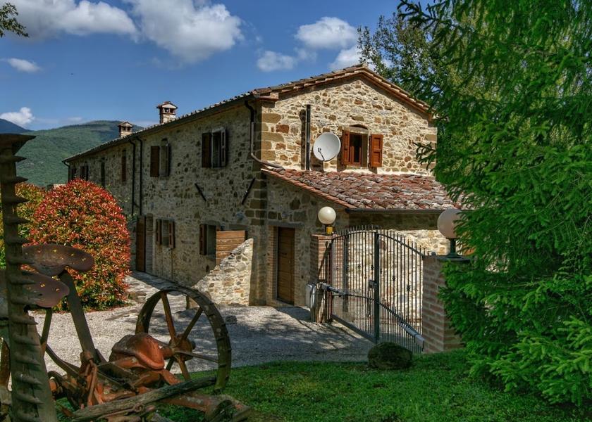 Umbria Lisciano Niccone Exterior Detail