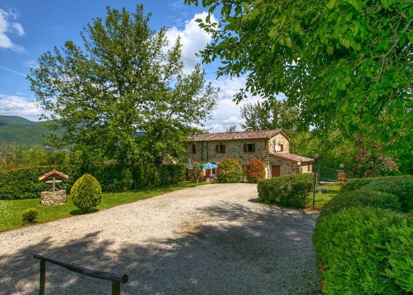 Umbria Lisciano Niccone Exterior Detail