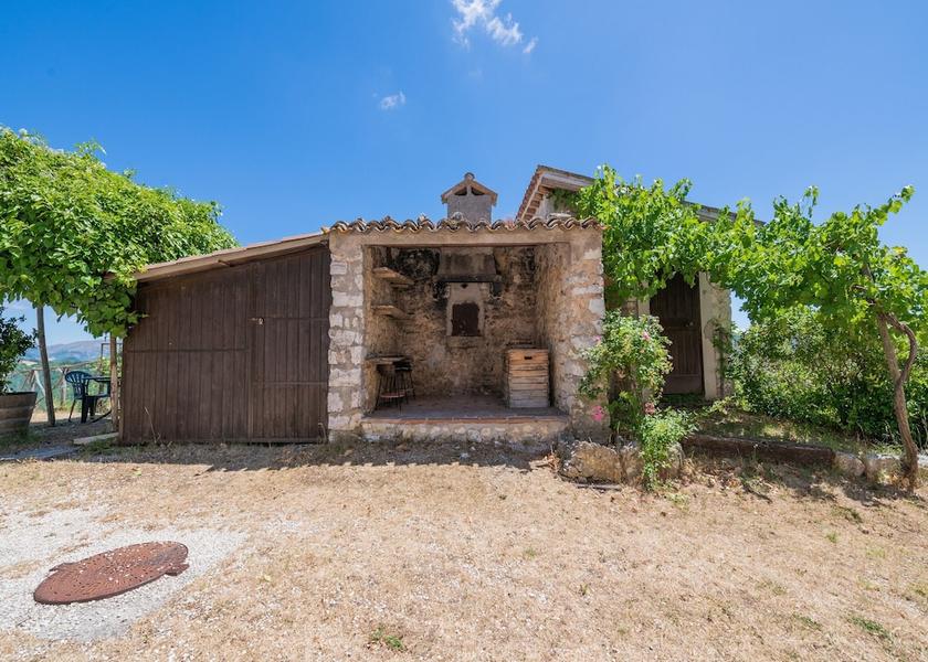 Umbria Sellano Garden