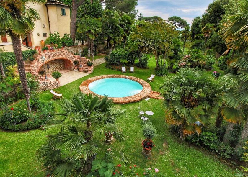 Tuscany Sinalunga Exterior Detail