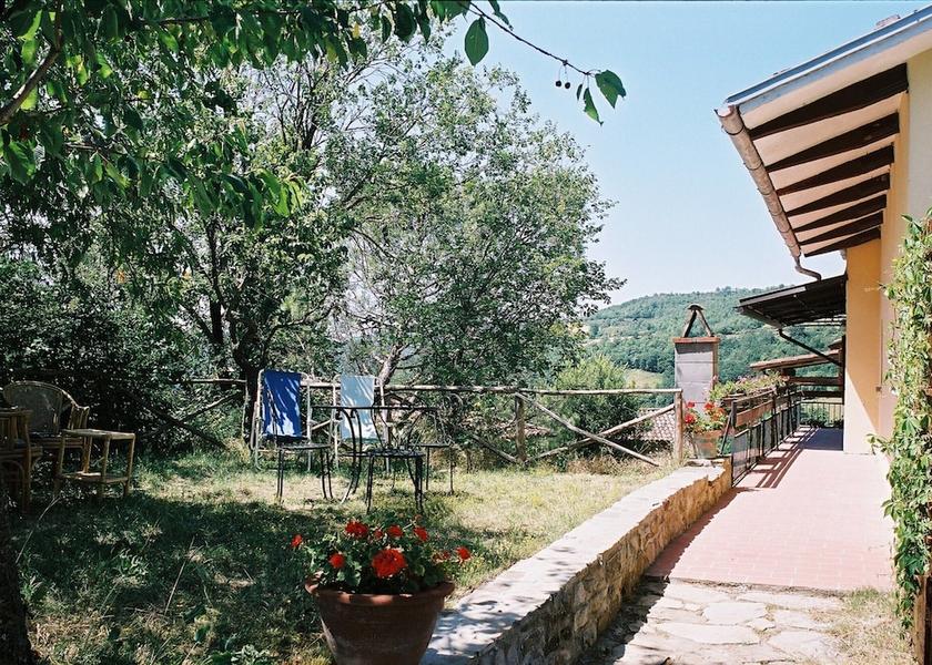 Umbria Monte Santa Maria Tiberina Balcony