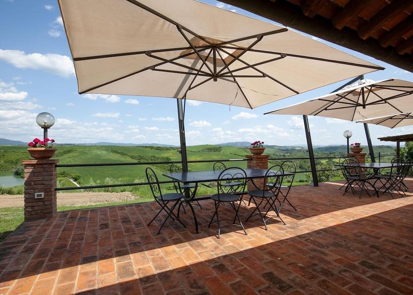 Tuscany Peccioli Dining Area