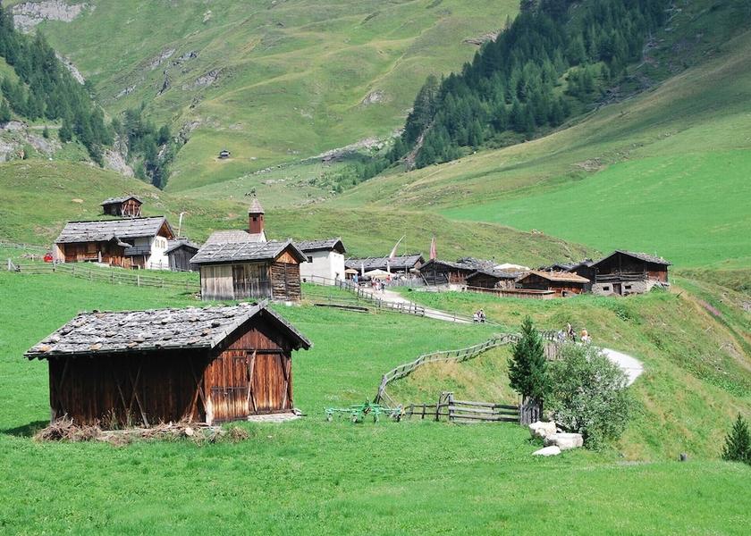 Trentino-Alto Adige Varna Exterior Detail