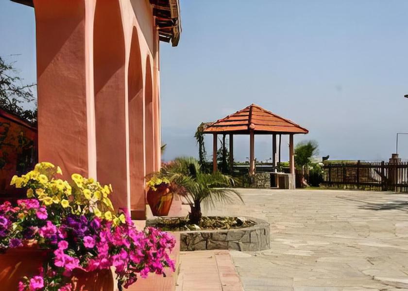 Campania Casal Velino Exterior Detail