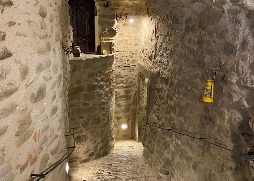Tuscany Pontremoli Interior Entrance