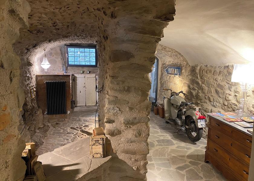 Tuscany Pontremoli Interior Entrance