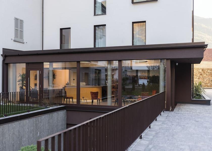 Lombardy Tirano Reception