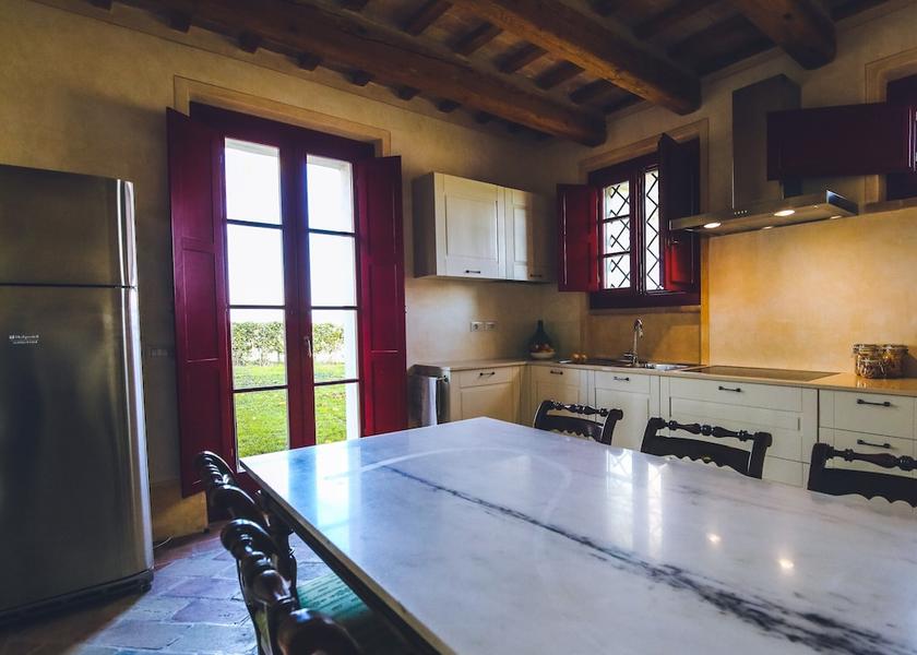 Marche Monsano Kitchen