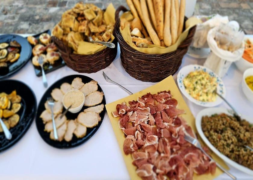 Marche Monsano Dining Area