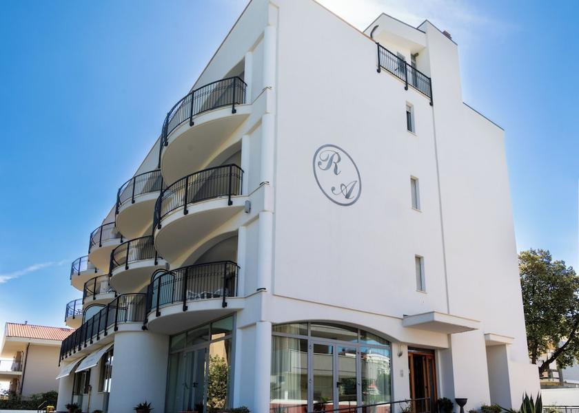 Abruzzo Roseto degli Abruzzi Primary image