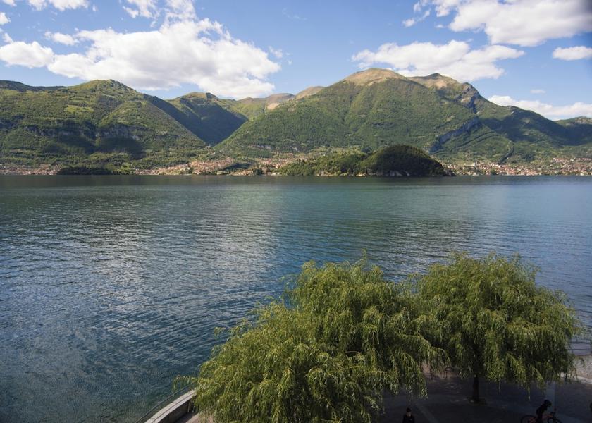 Lombardy Lezzeno Amenity