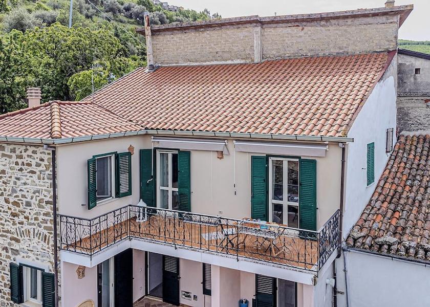 Campania Laureana Cilento Facade