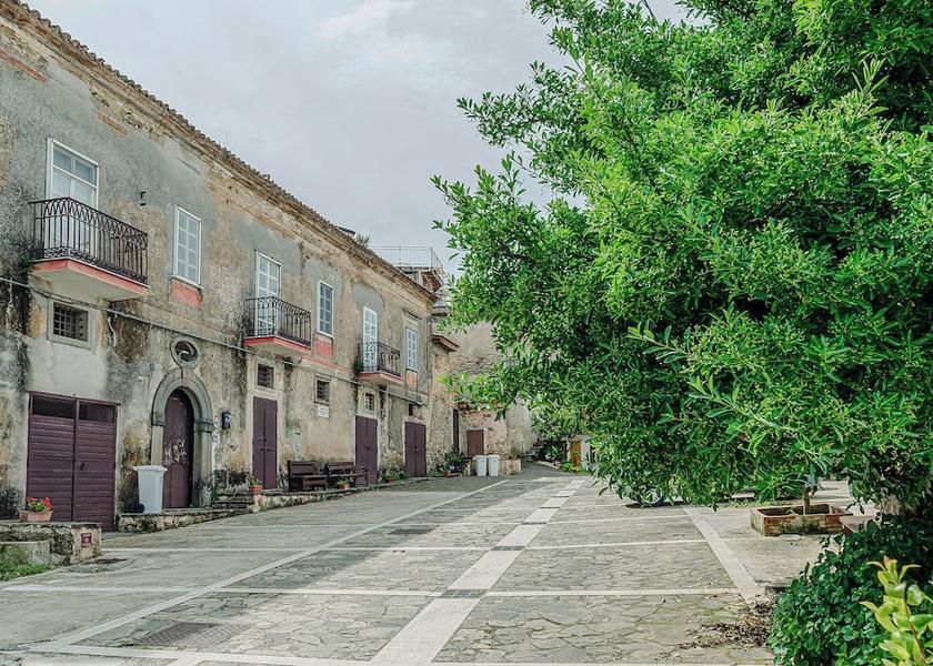 Campania Laureana Cilento Exterior Detail