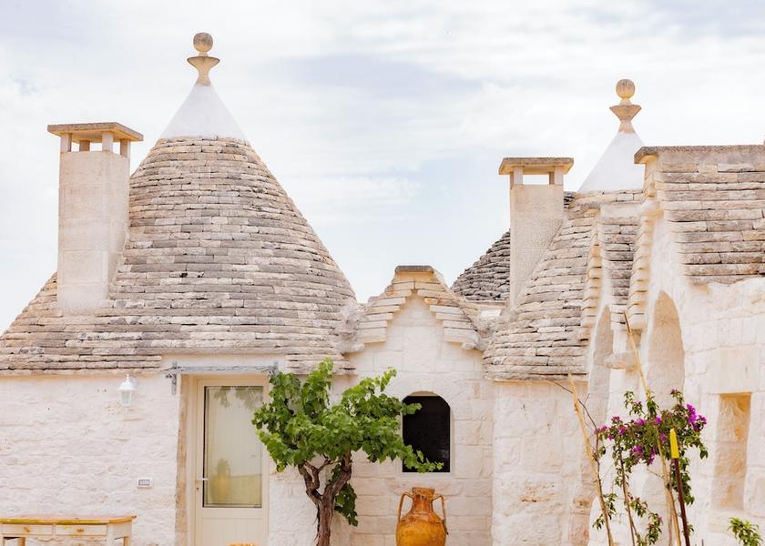 Puglia Locorotondo Facade