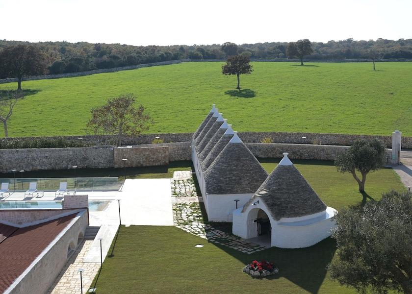 Puglia Noci Exterior Detail