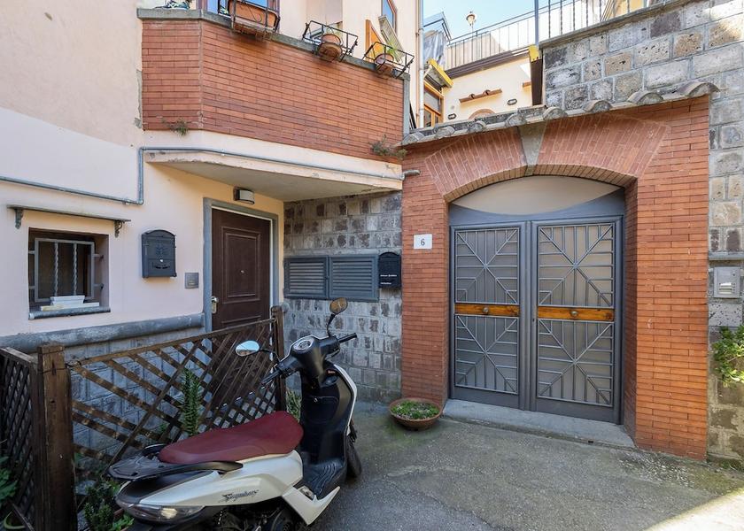 Campania Sant'Agnello Entrance