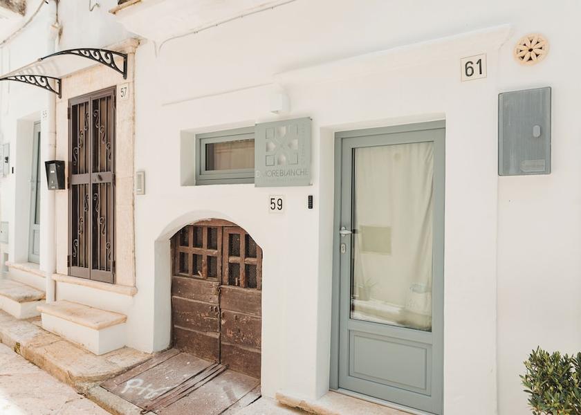 Puglia Putignano Exterior Detail