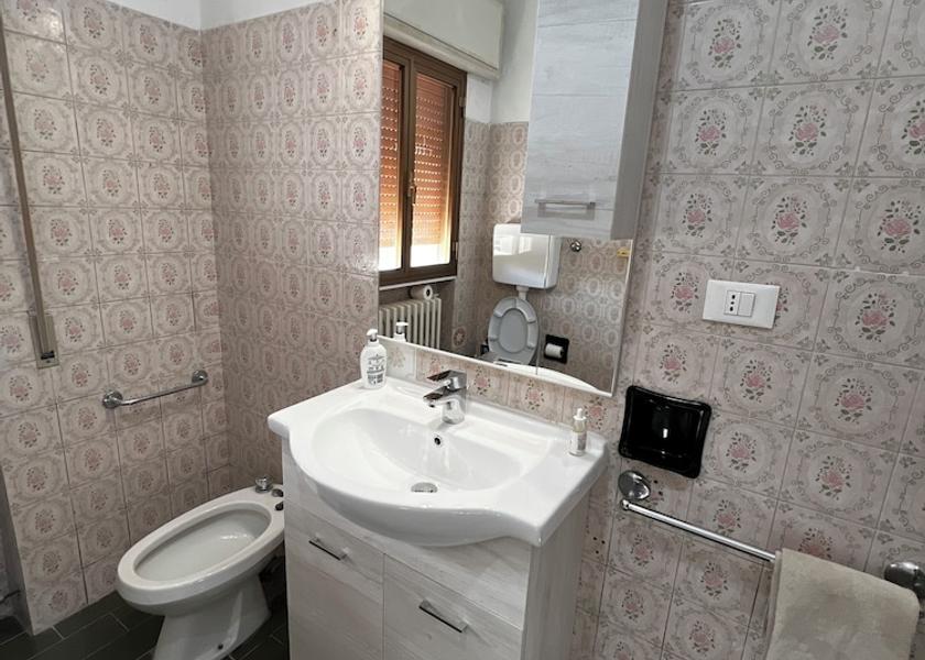 Emilia-Romagna San Benedetto Val di Sambro Bathroom