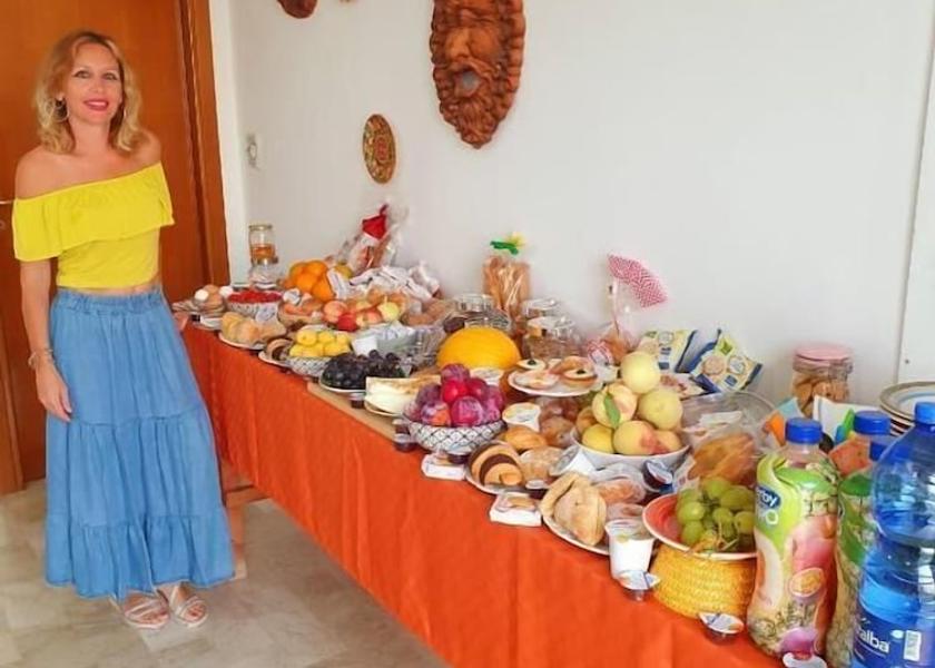 Sicily Castelvetrano Dining Area