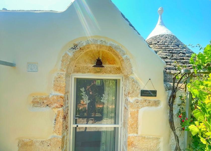 Puglia San Michele Salentino Facade