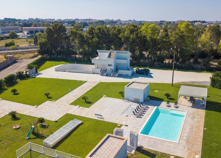 Puglia Galatina Exterior Detail