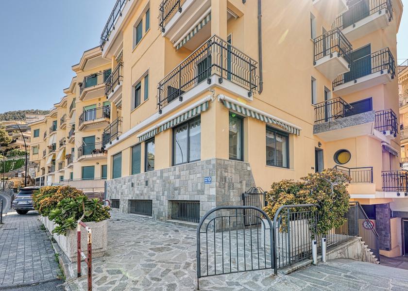 Liguria Laigueglia Facade