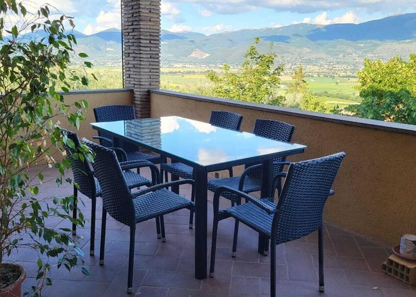 Umbria Montefalco Terrace
