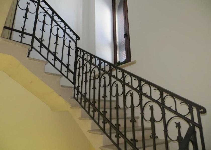 Puglia Cannole Interior Entrance