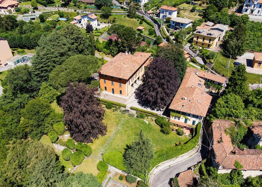 Lombardy Tavernerio Room
