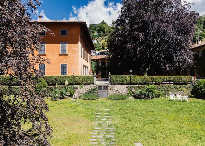 Lombardy Tavernerio Room