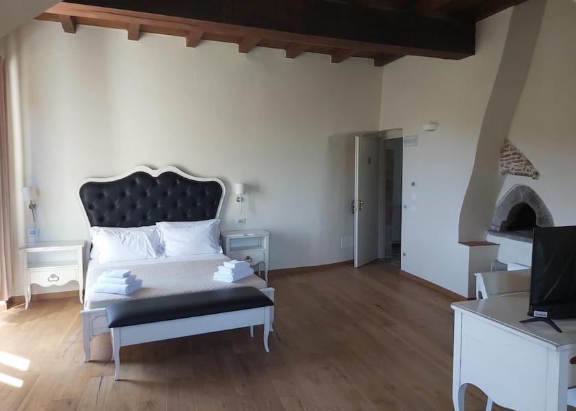 Liguria Beverino Room