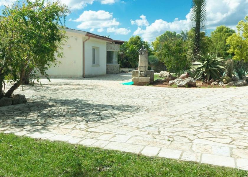 Puglia Casarano Facade