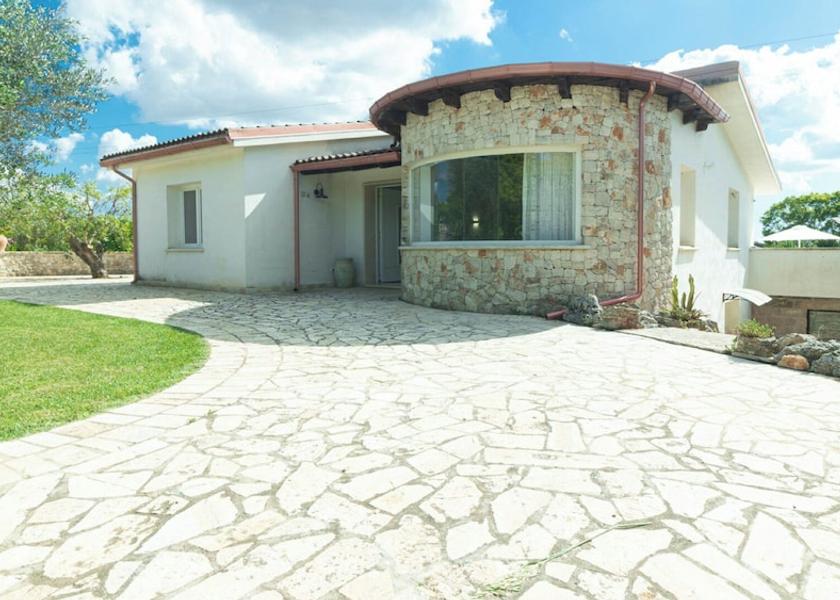 Puglia Casarano Facade