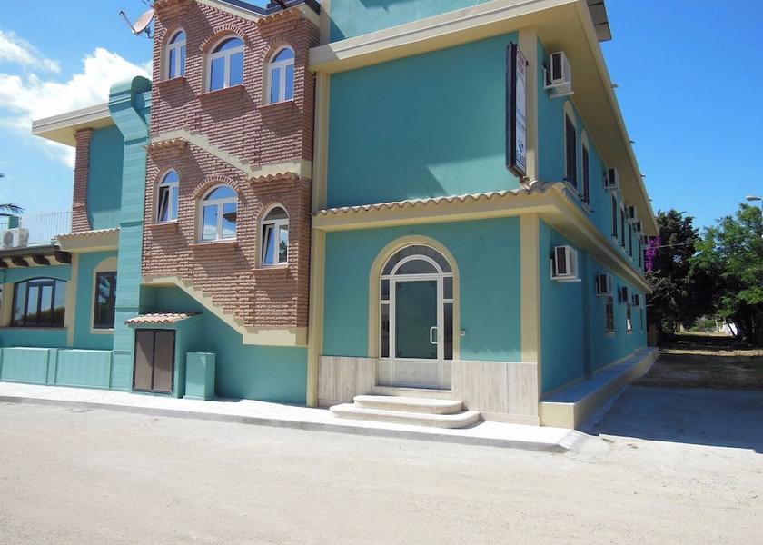 Calabria Isola di Capo Rizzuto Facade