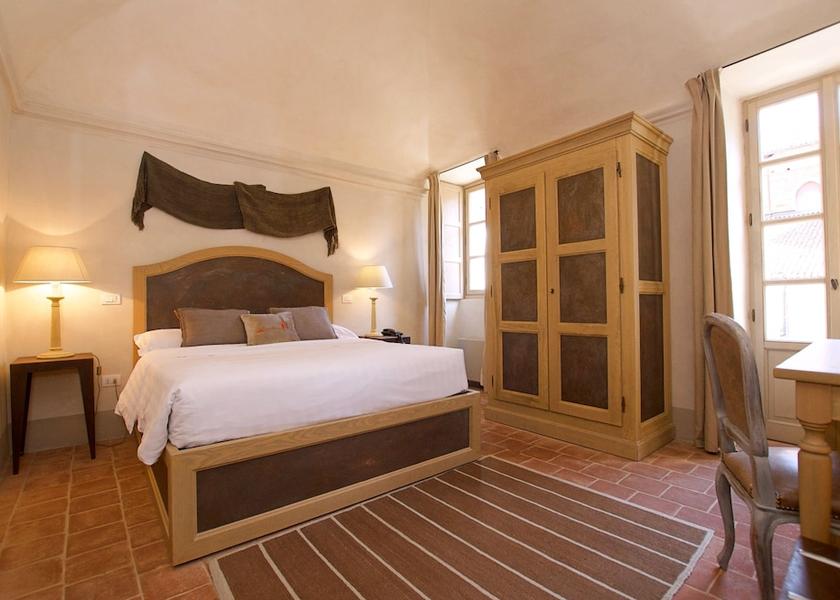 Piedmont Saluzzo Room