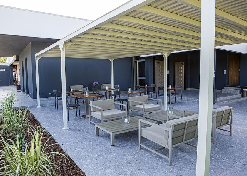 Lombardy Saronno Exterior Detail