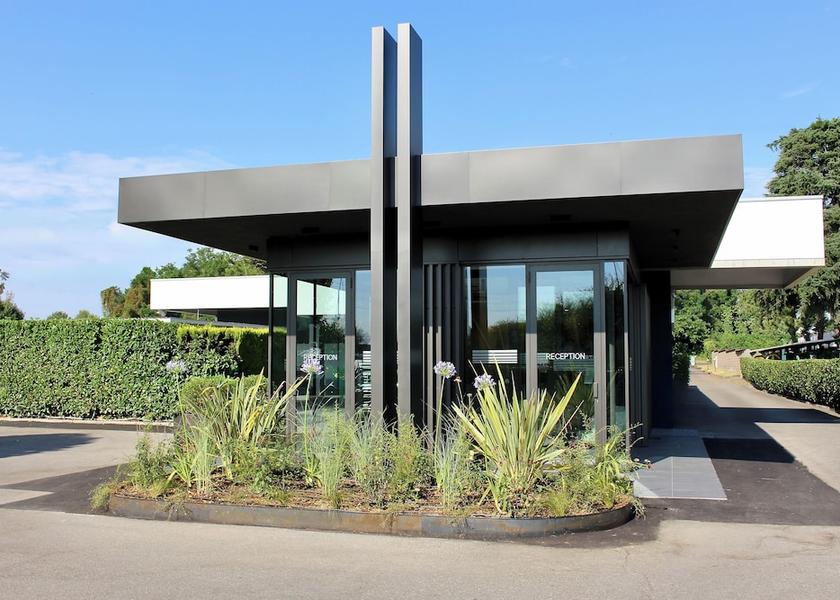 Lombardy Saronno Reception