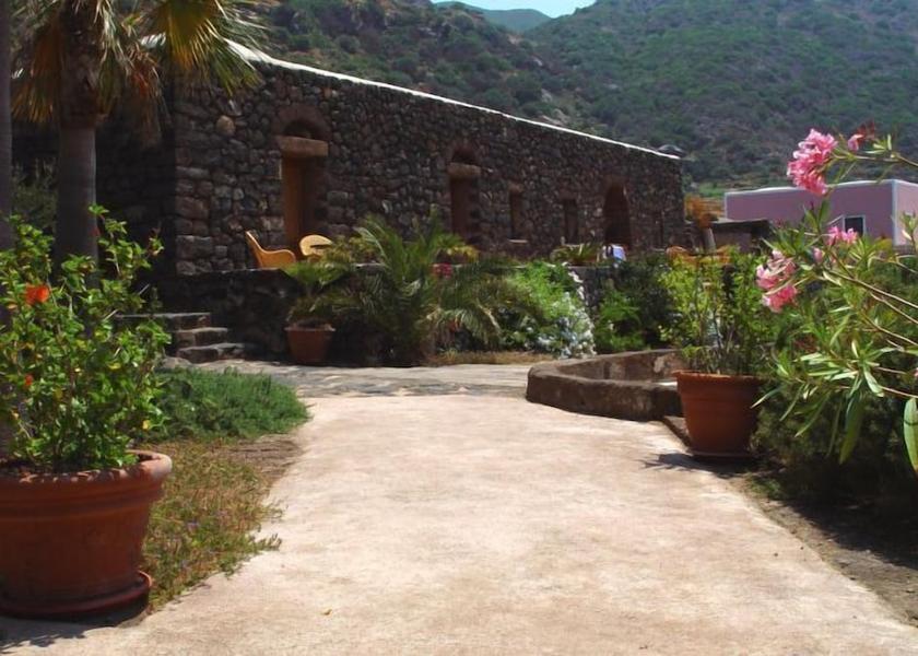 Sicily Pantelleria Garden
