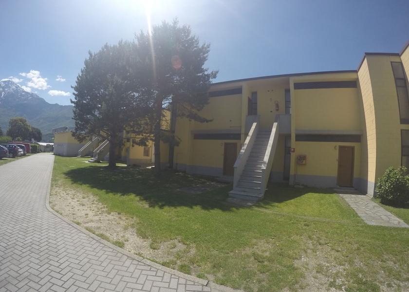 Lombardy Domaso Exterior Detail