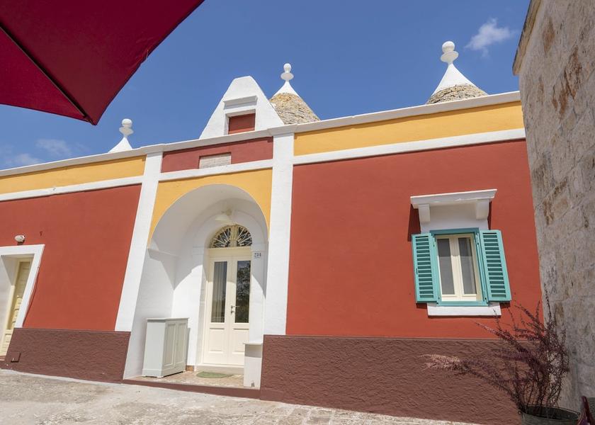 Puglia Locorotondo Exterior Detail