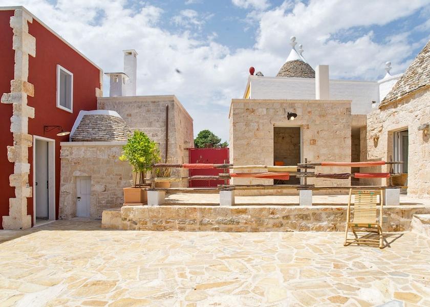 Puglia Locorotondo Exterior Detail