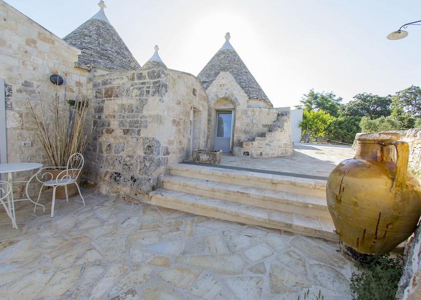 Puglia Locorotondo Exterior Detail