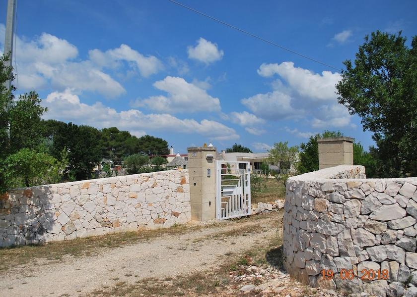 Puglia Locorotondo Exterior Detail