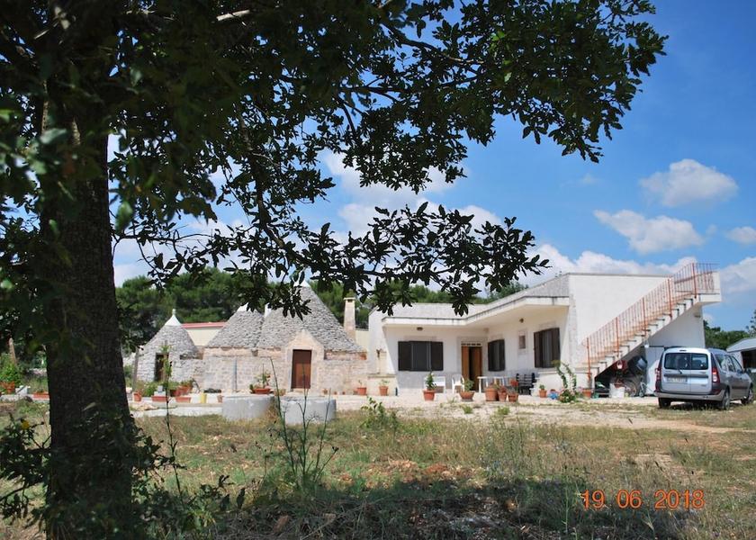 Puglia Locorotondo Exterior Detail