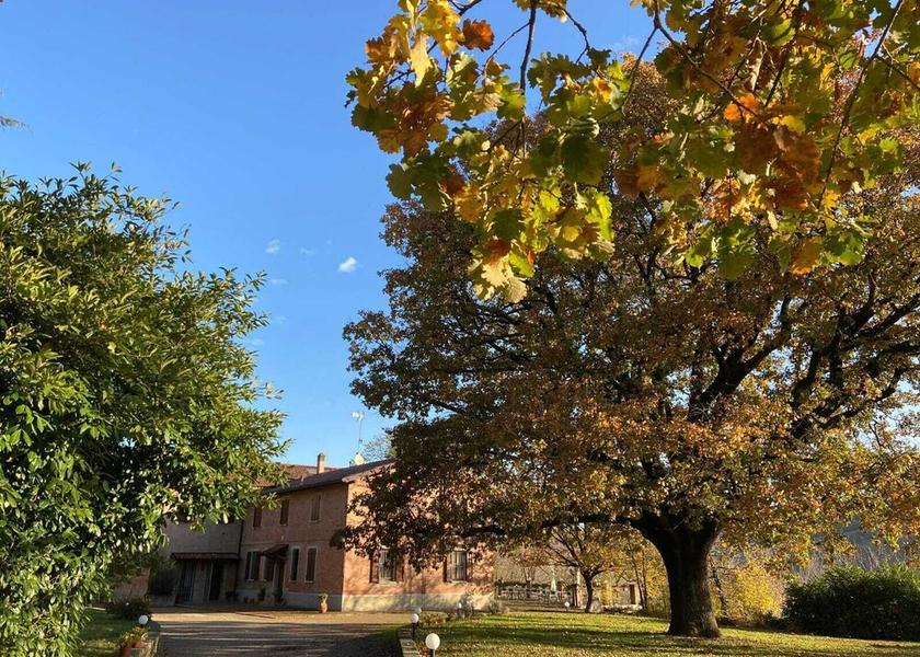 Emilia-Romagna Castel San Pietro Terme Property Grounds