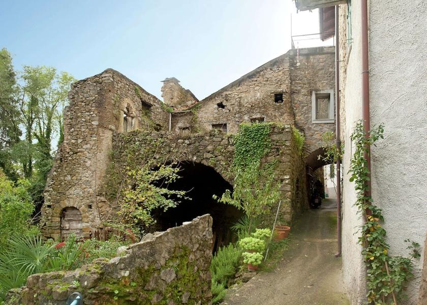 Liguria Sesta Godano Exterior Detail