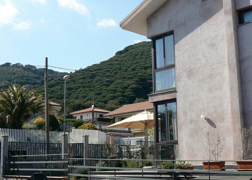 Sicily Nicolosi Exterior Detail