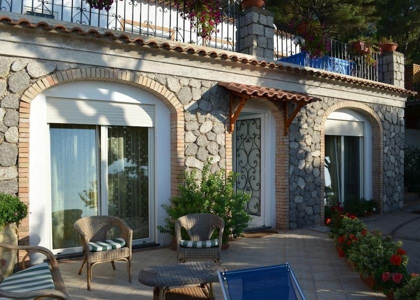 Campania Anacapri Exterior Detail