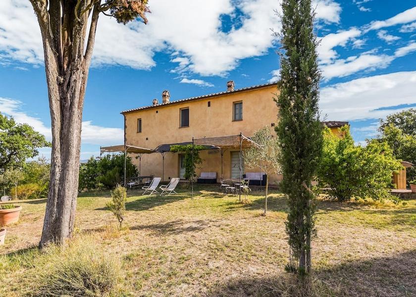 Tuscany San Casciano dei Bagni Exterior Detail