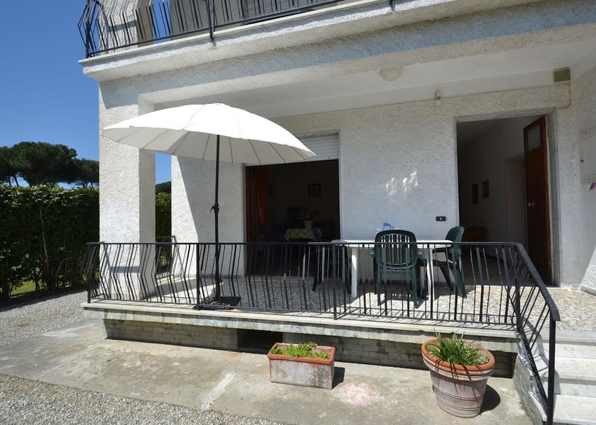 Tuscany Massa Exterior Detail